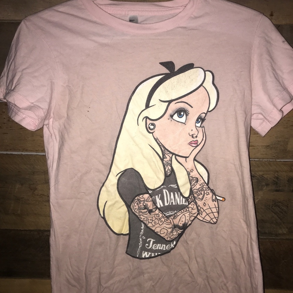 Badass Alice in Wonderland T-Shirt 🌀